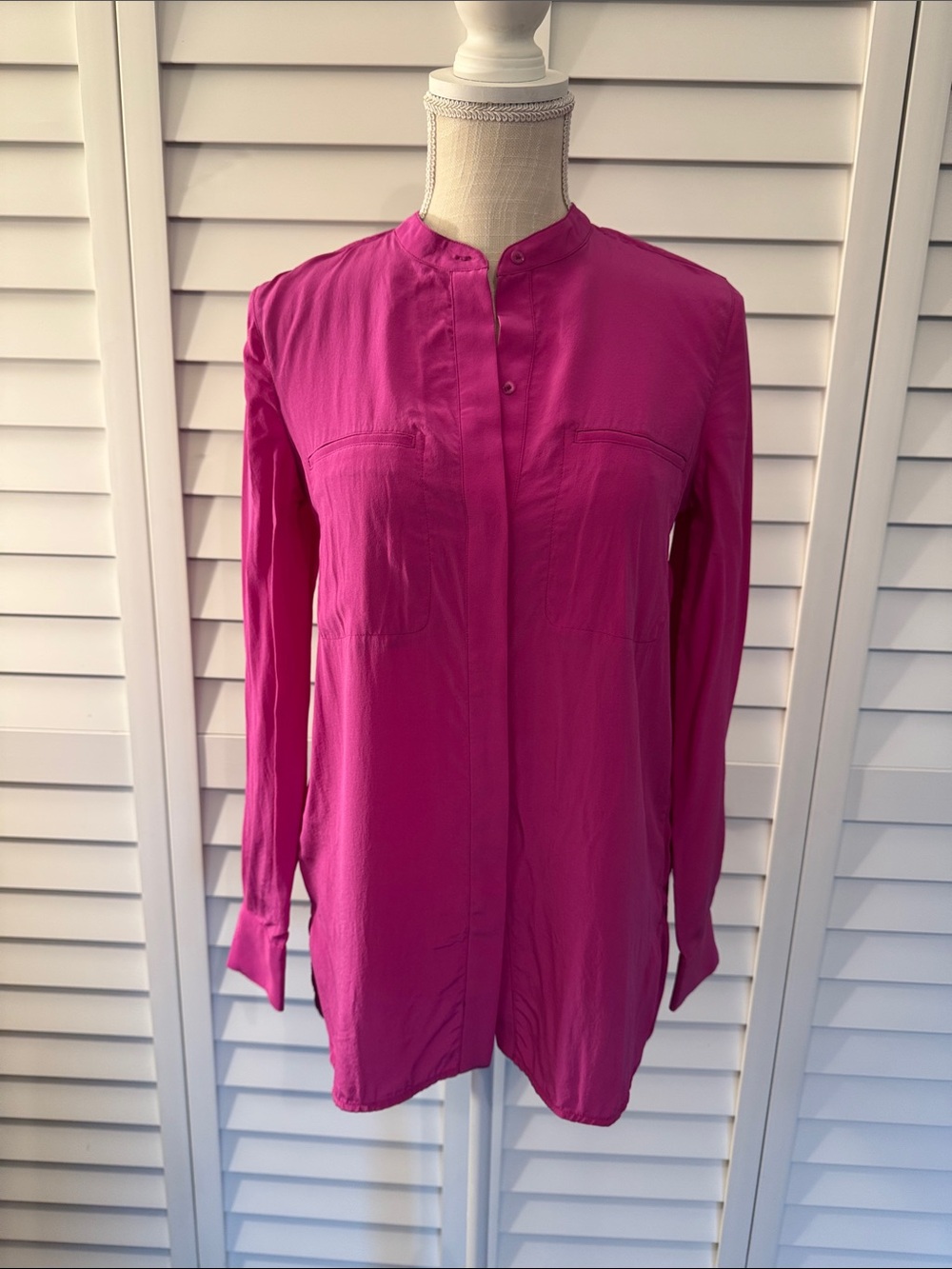 Vince Fuchsia Long-Sleeve Button-Down 100% Silk Blouse